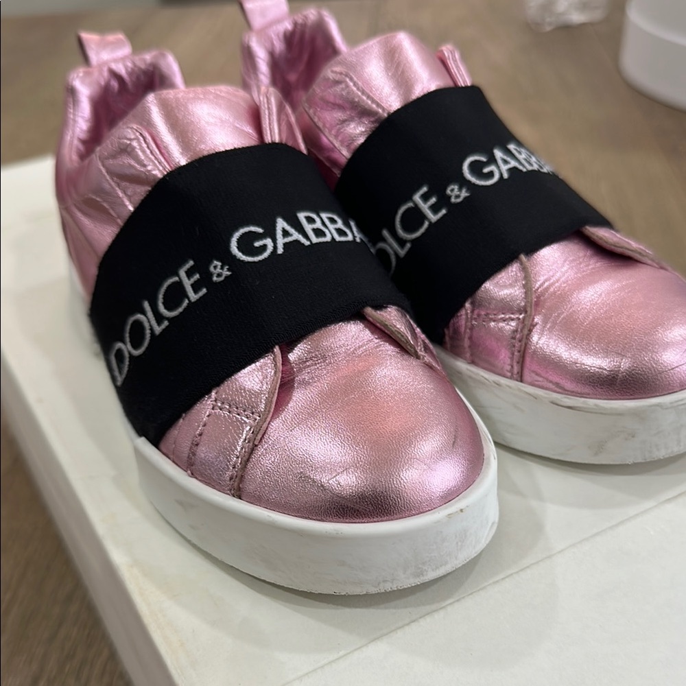 Dolce & Gabbana Metallic Pink Sneakers with Black Strap